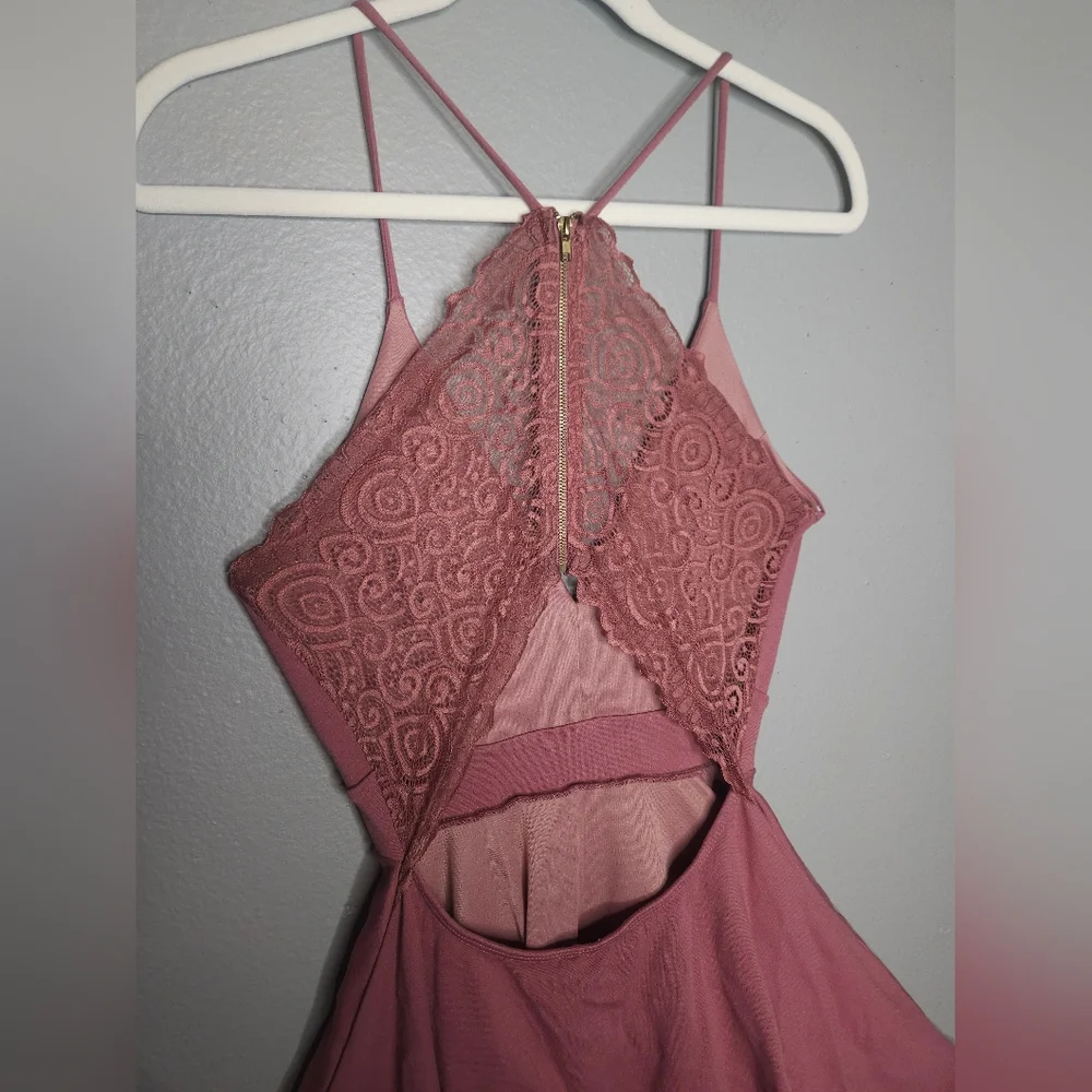 Windsor Blush  lace back skater dress - Picture 9 of 10